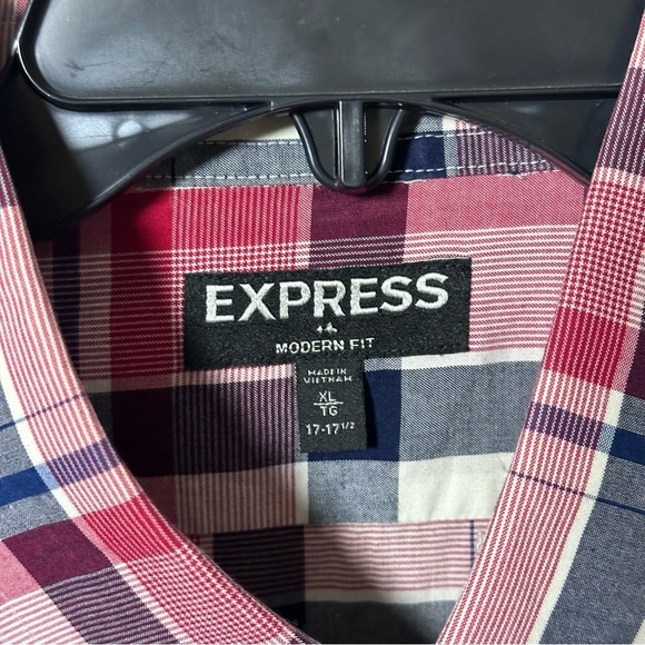 Express Men Red Plaid Button Down Long Sleeve Shirt Modern Fit size XL. - Picture 4 of 8